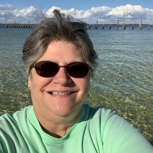 Meet your Posher, Julie